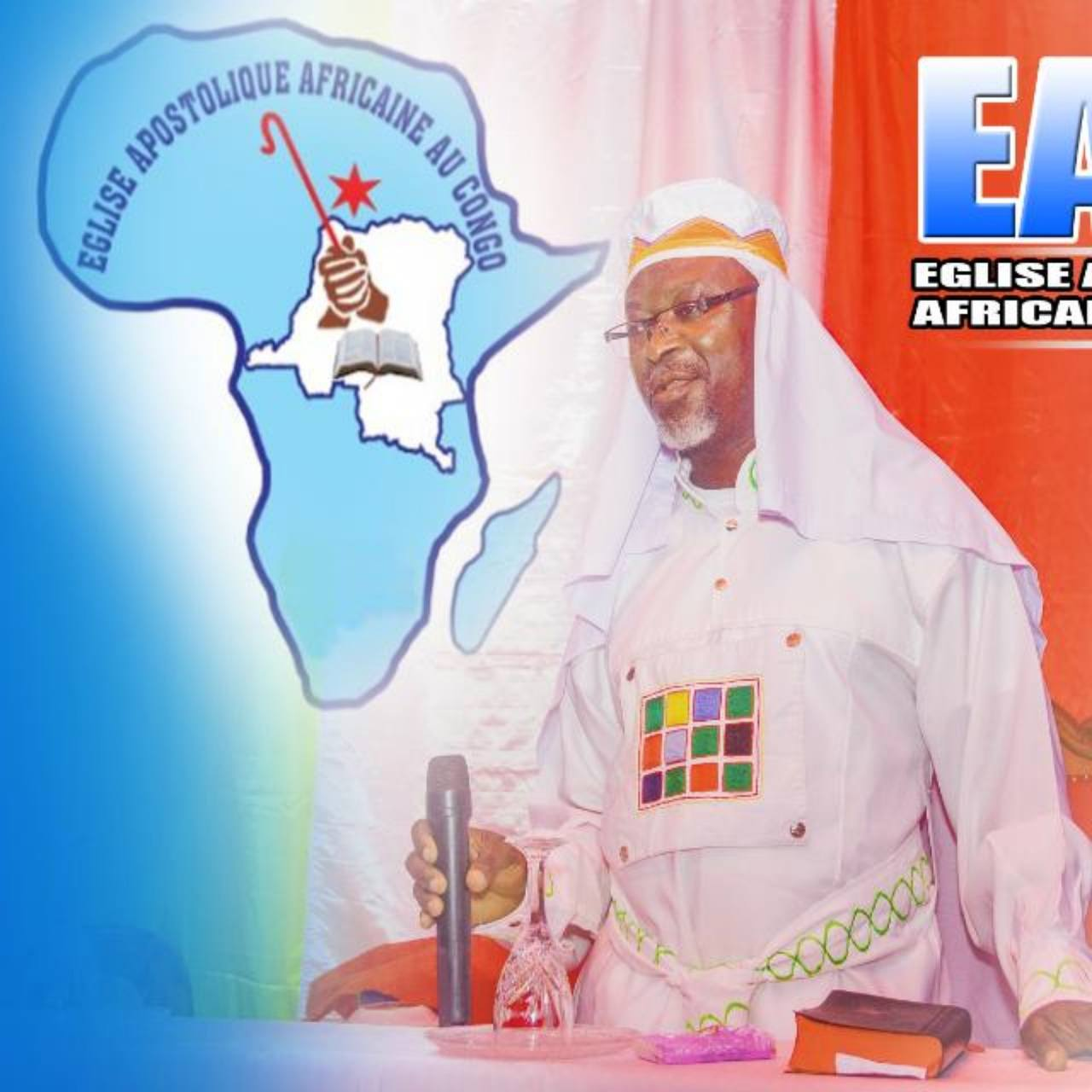 Prédication lors d'un culte de l'EAAC